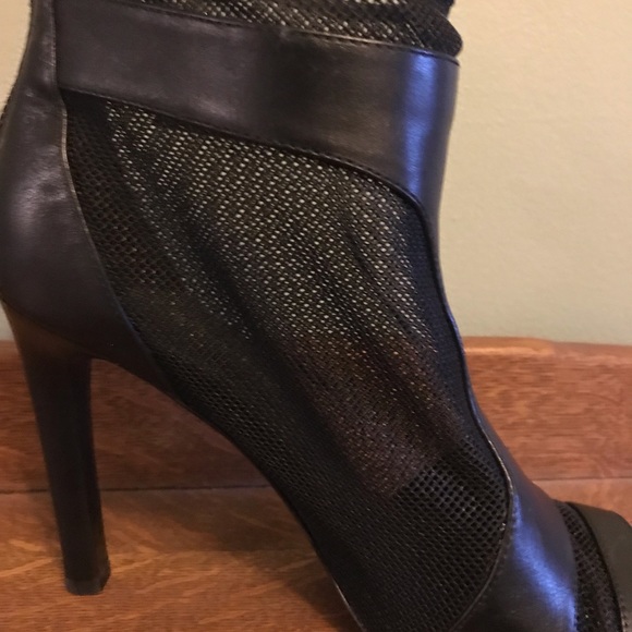 BCBGeneration Open Toe Booties with Mesh and Calf Leather Size 8M - Picture 10 of 10